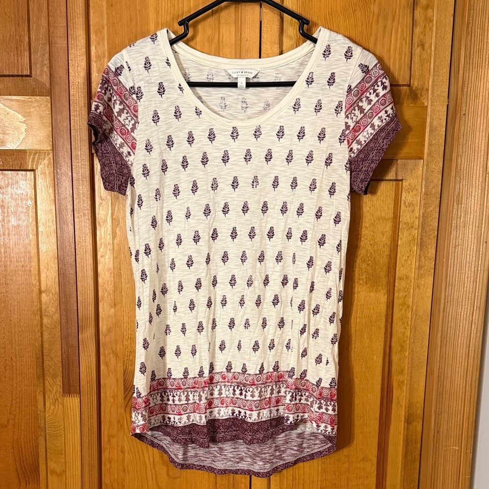 Lucky Brand Women's Cream and Burgundy Patterned Top